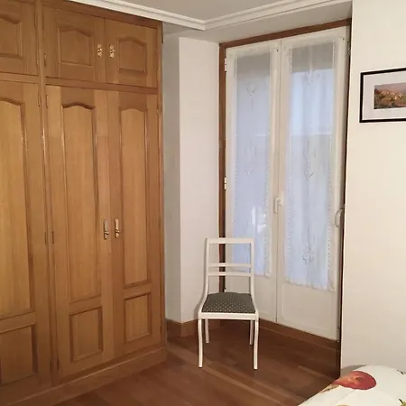 Апартаменты Comodo En La Parte Vieja, Old Town *