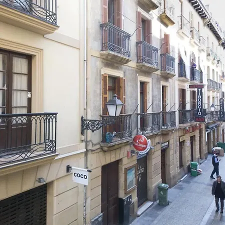 Cómodo En La Parte Vieja, Old Town