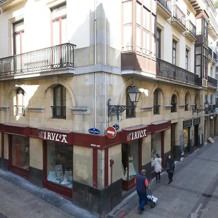 Апартаменты Comodo En La Parte Vieja, Old Town *