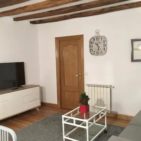 Comodo En La Parte Vieja, Old Town Апартаменты *