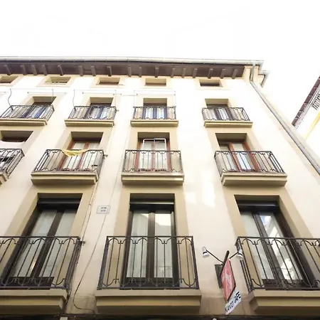 Comodo En La Parte Vieja, Old Town * Сан-Себастьян