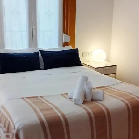 Cómodo En La Parte Vieja, Old Town *